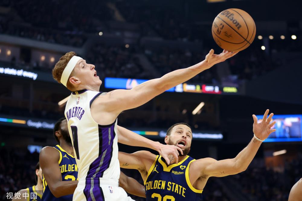 展现出极强 展现出极强